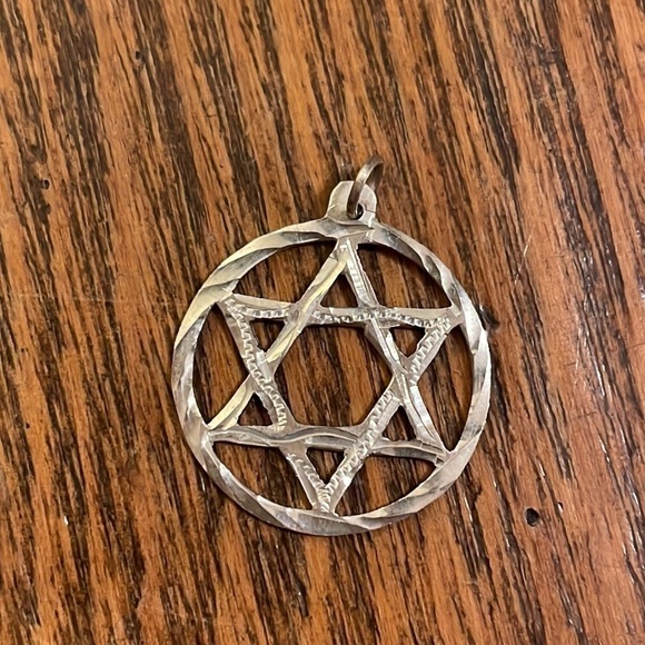 NWOT Sterling Silver Star of David Pendant - Picture 3 of 5
